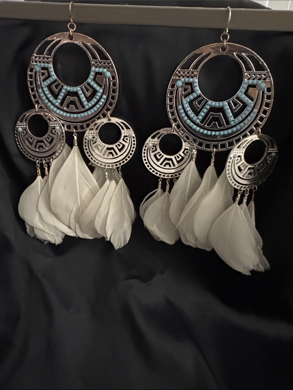 Fashion Jewelry Silver-Tone Hoop Earrings with Turquoise and White Feathers